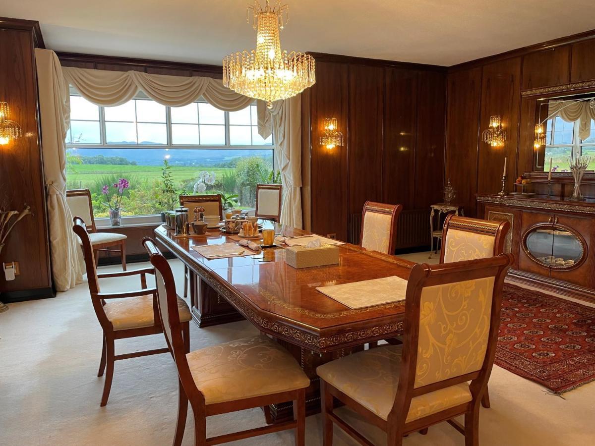 Finn Village - Loch Lomond Villa B&B - Black Room With Jacuzzi-Style Bath Glasgow Dış mekan fotoğraf