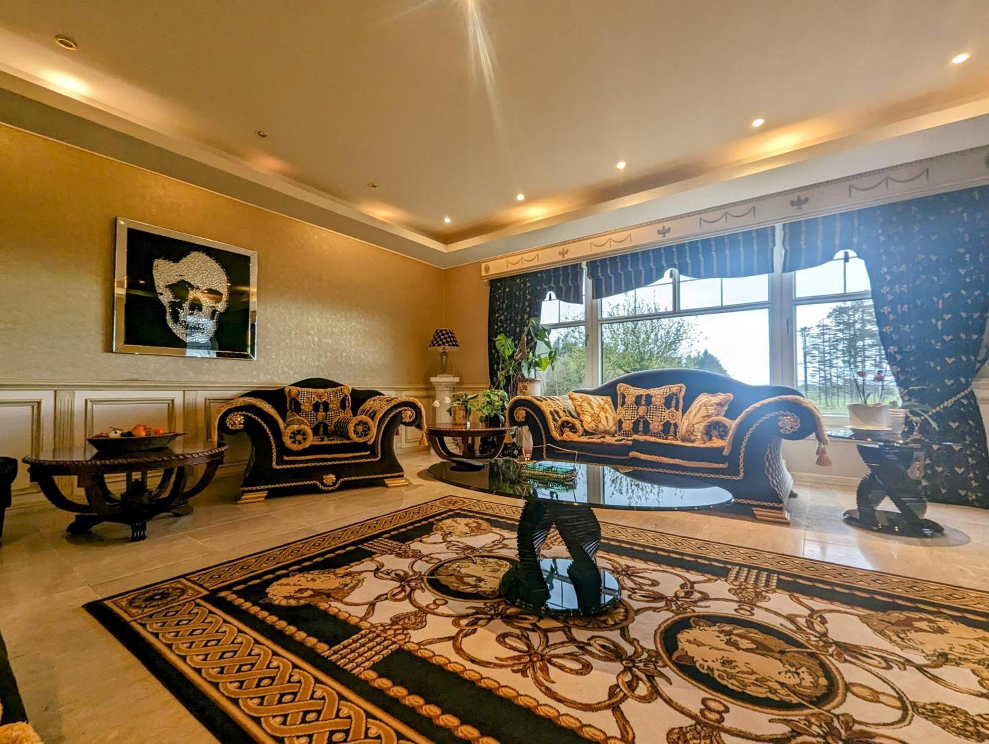 Finn Village - Loch Lomond Villa B&B - Black Room With Jacuzzi-Style Bath Glasgow Dış mekan fotoğraf