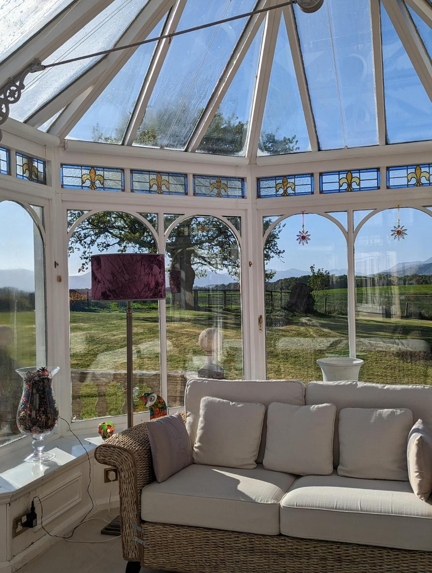 Finn Village - Loch Lomond Villa B&B - Black Room With Jacuzzi-Style Bath Glasgow Dış mekan fotoğraf