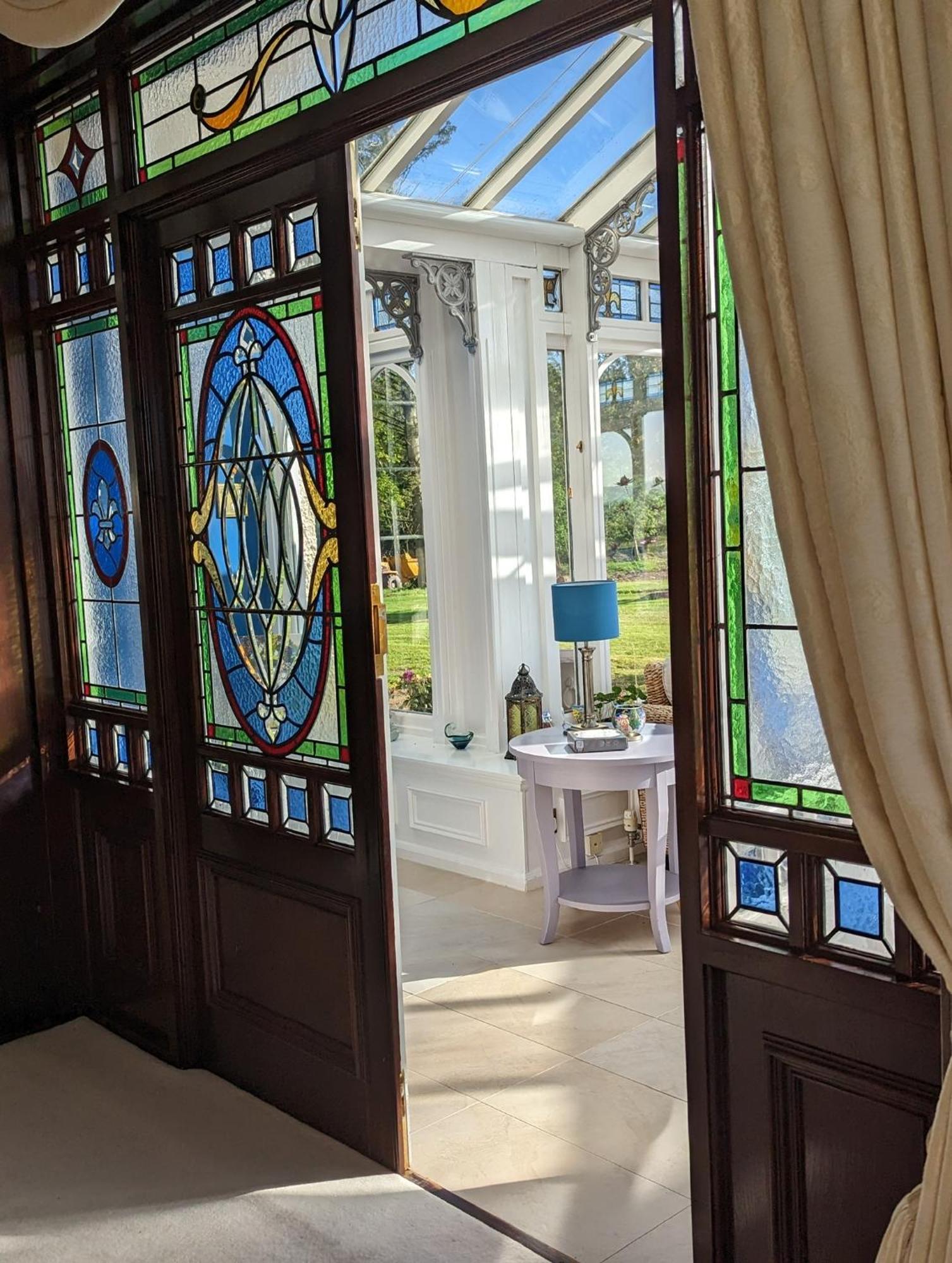 Finn Village - Loch Lomond Villa B&B - Black Room With Jacuzzi-Style Bath Glasgow Dış mekan fotoğraf